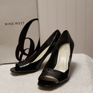 Nine West Kenny black patent leather peeptoe, 7